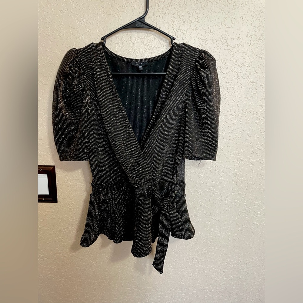 Black and gold shimmery top! Size large